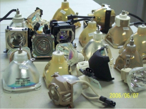 威海OPTOMA投影機燈泡維修